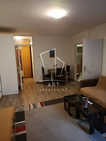 Mokroluška | 4zida.rs