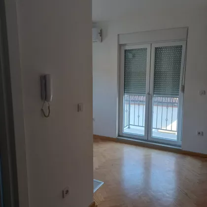 Gradske lokacije | 4zida.rs