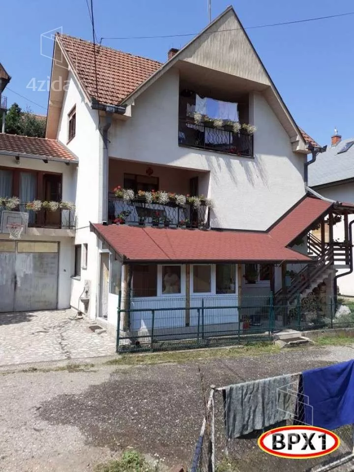 3-etažna kuća | 4zida