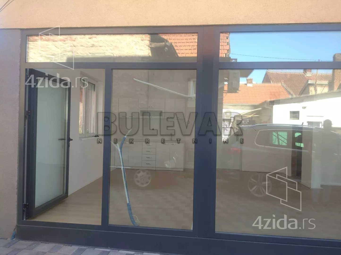 Lokal | 4zida