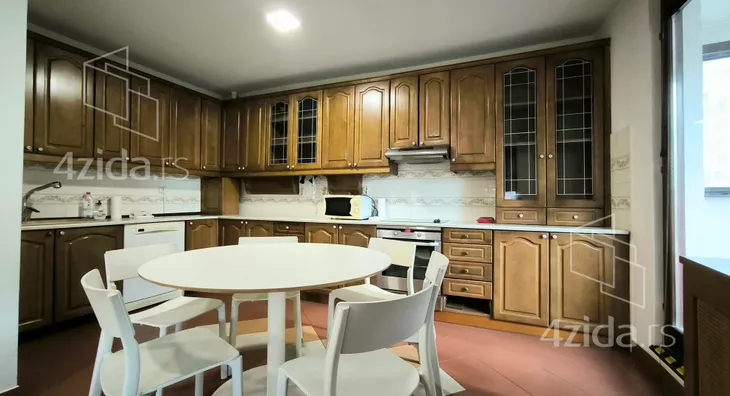 Osmosoban stan | 4zida