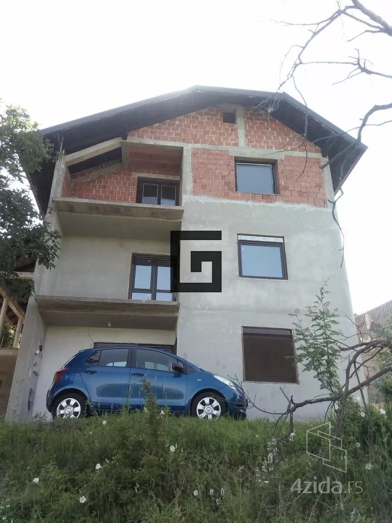 Kuća | 4zida