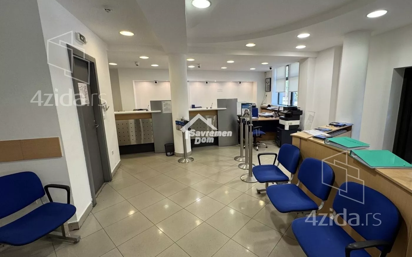 Poslovna zgrada | 4zida