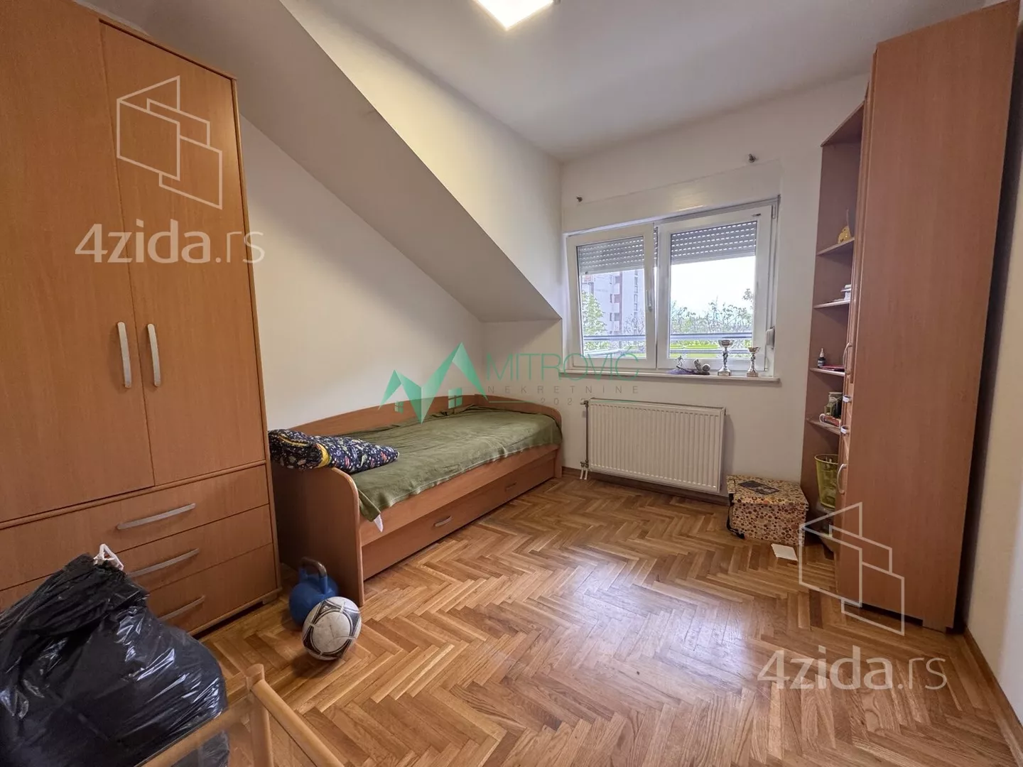 Šestosoban stan | 4zida