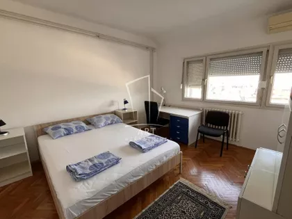 Velbuška | 4zida.rs