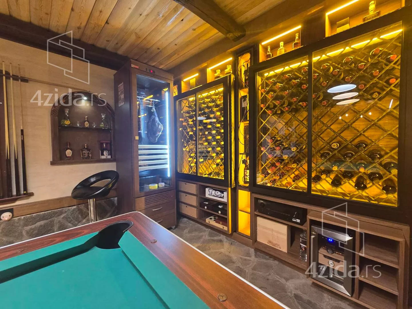 3-etažna kuća | 4zida