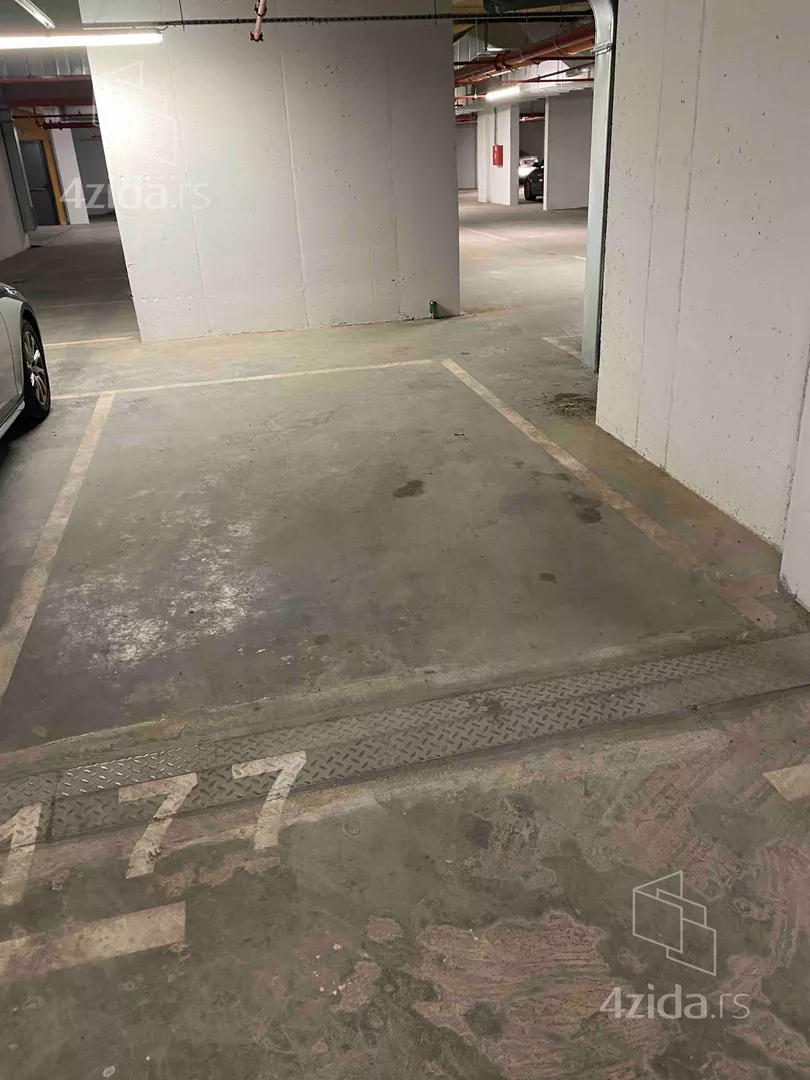 Garaža | 4zida