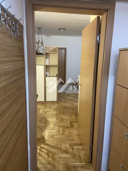 Jelene Lozanić | 4zida.rs