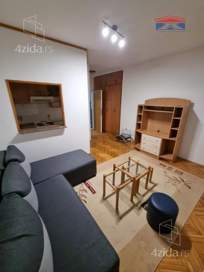 Garsonjera | 4zida