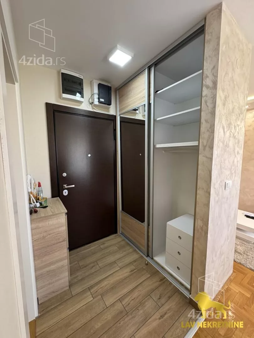 Garsonjera | 4zida