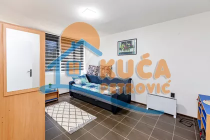 Triglavska | 4zida.rs