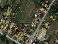 Karlovčić, Okolne lokacije, Pećinci | 4zida.rs