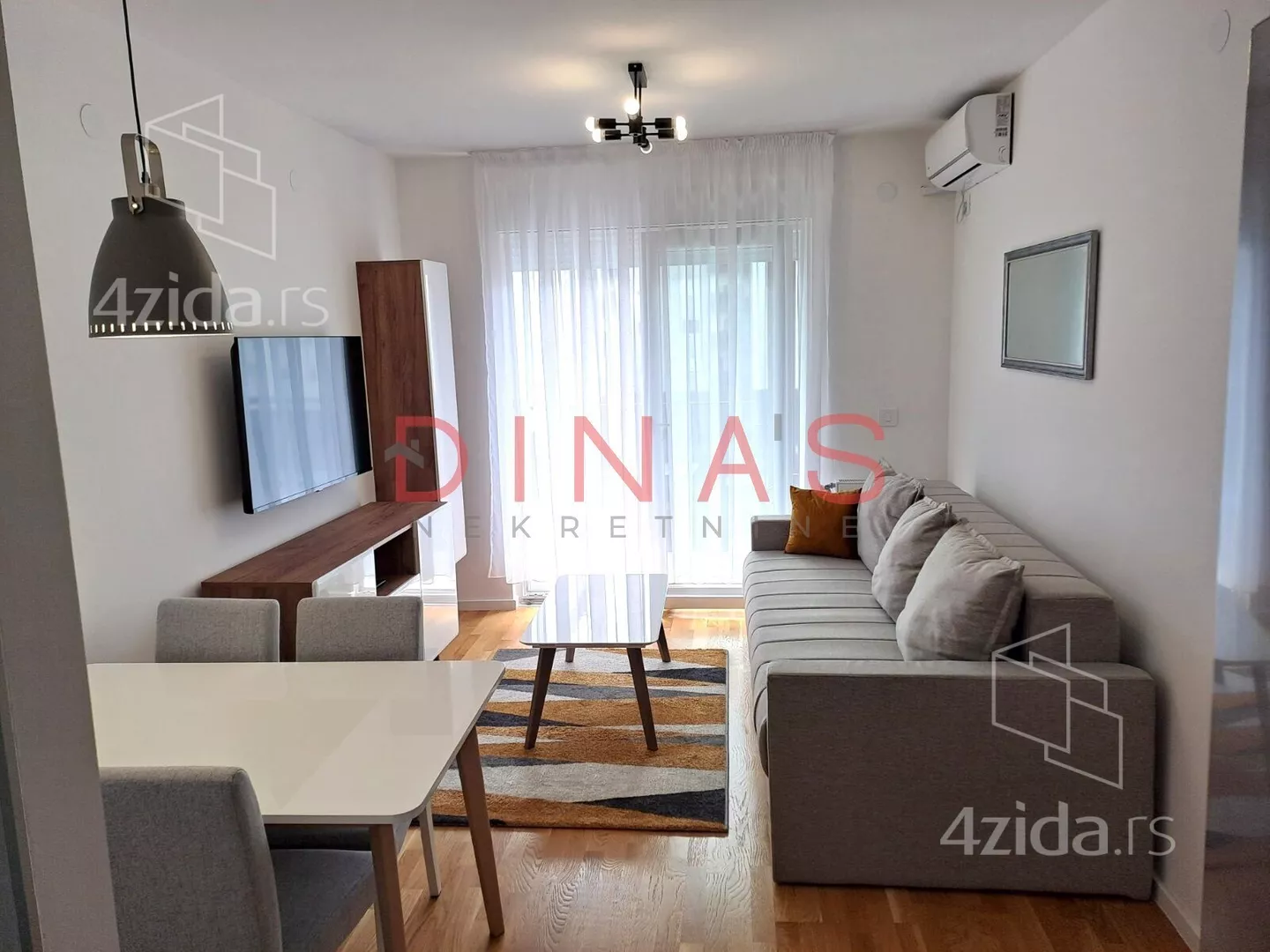 Jednoiposoban stan | 4zida
