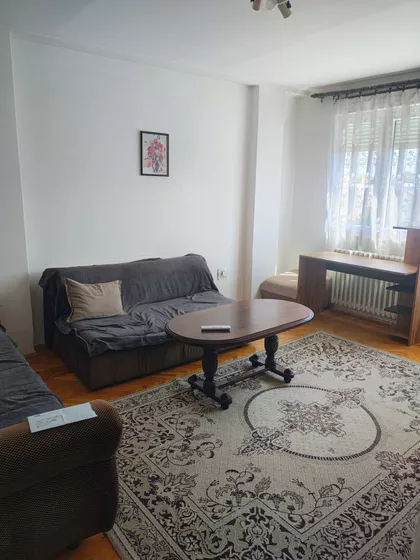 Trg Učitelj Tase | 4zida.rs