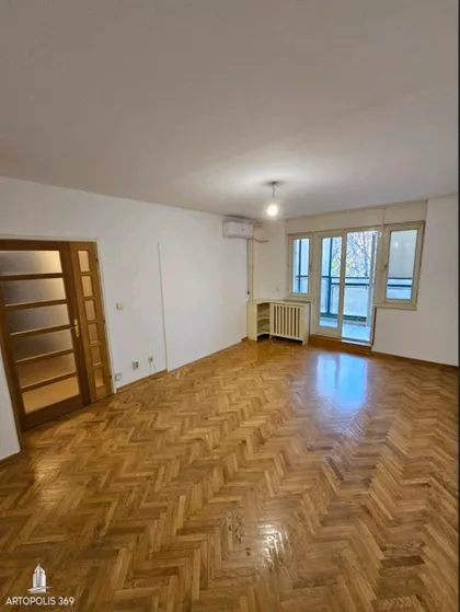 Marka Pola | 4zida.rs