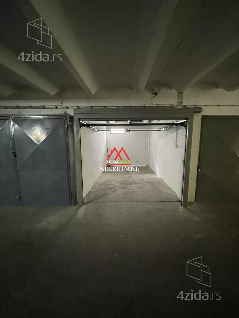Garaža | 4zida