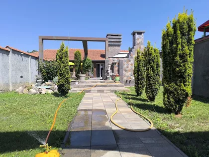 Mali Radanovac | 4zida.rs