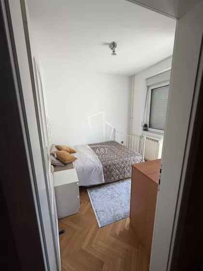 Albanske spomenice | 4zida.rs