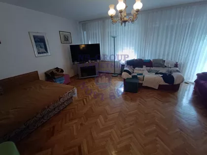 Sremska Kamenica | 4zida.rs