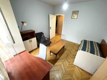 Vojna Bolnica | 4zida.rs