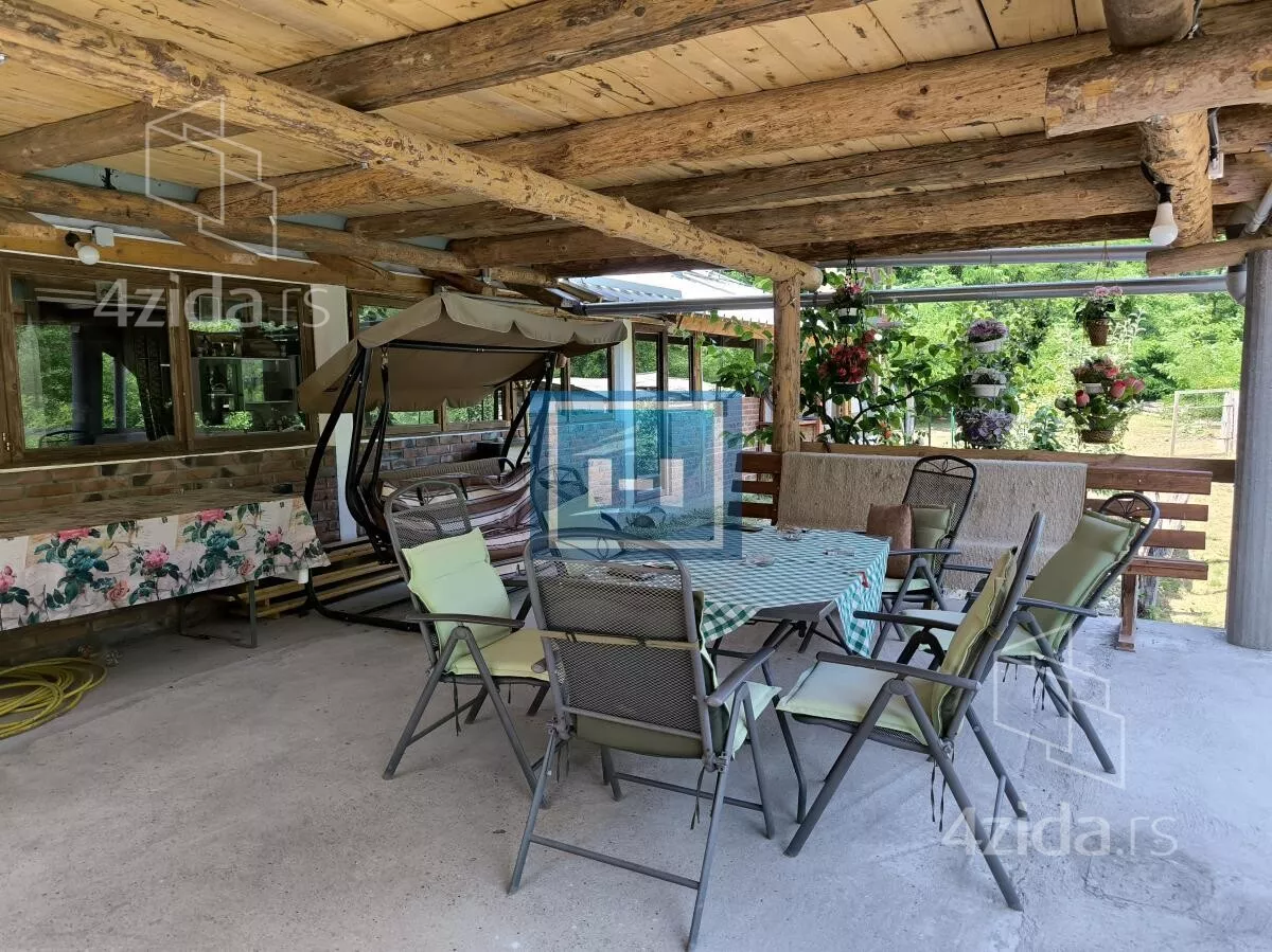 Ugostiteljski objekat | 4zida