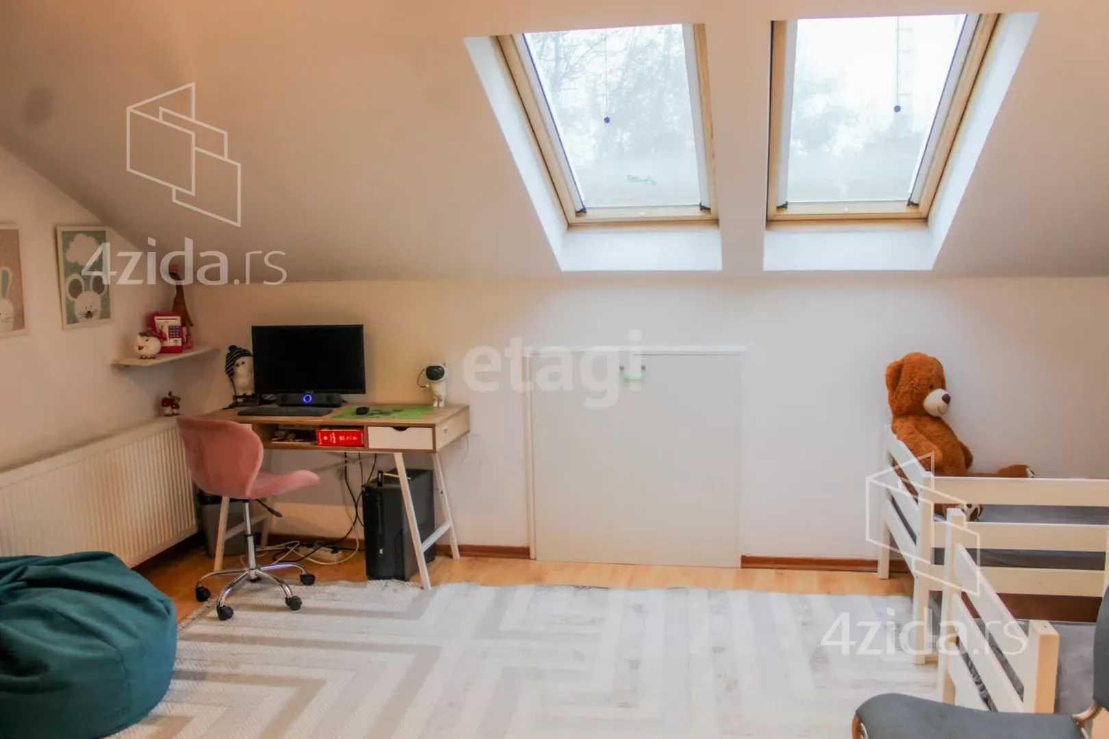 Dvoiposoban stan | 4zida