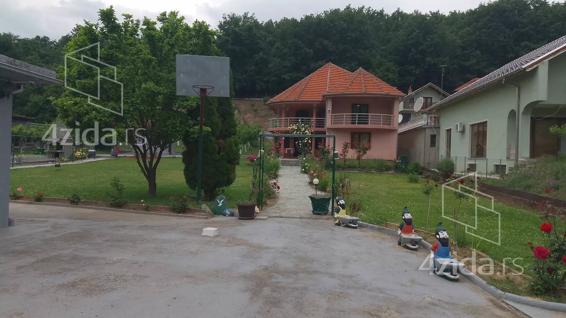 3-etažna kuća | 4zida