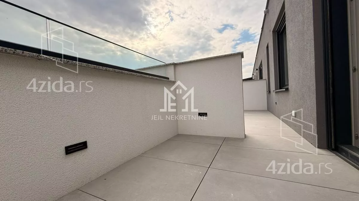 Petosoban stan | 4zida