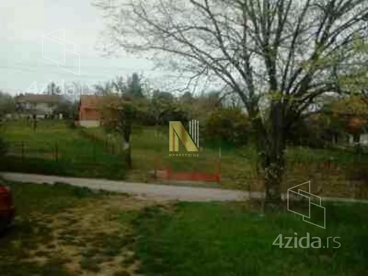 Plac | 4zida