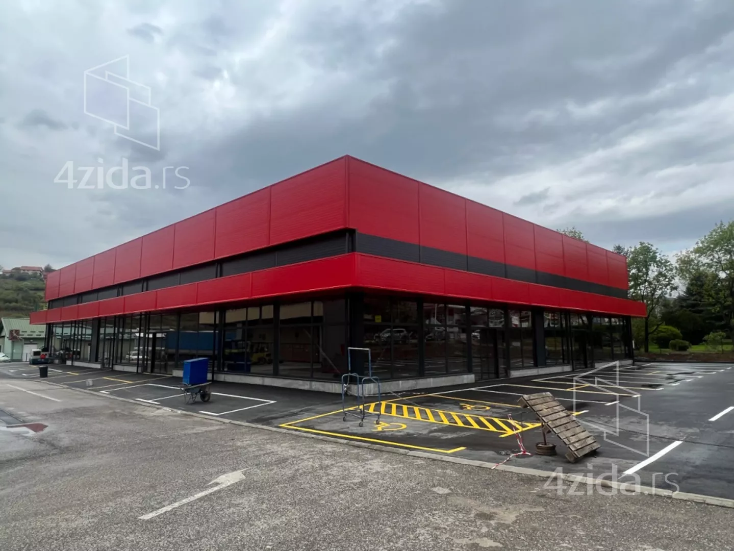 Lokal | 4zida