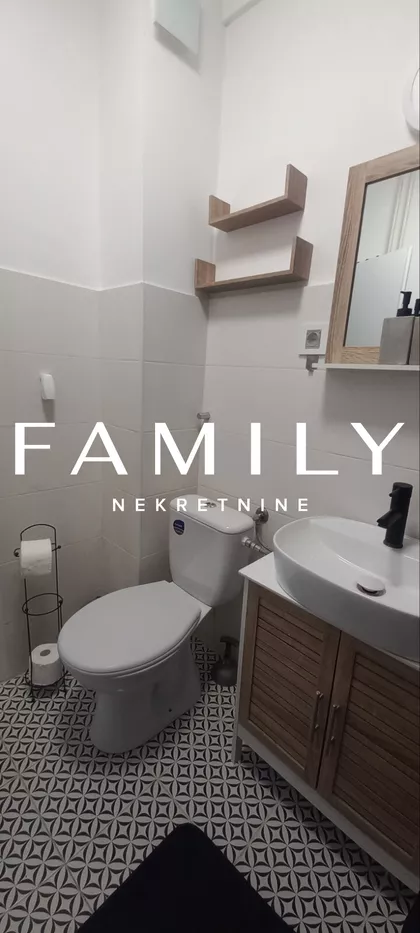 Pariske Komune | 4zida.rs