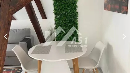 Trifkovićev trg | 4zida.rs