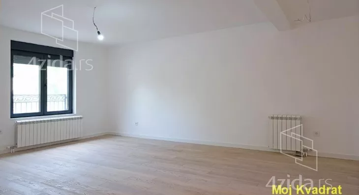 Sedmosoban stan | 4zida