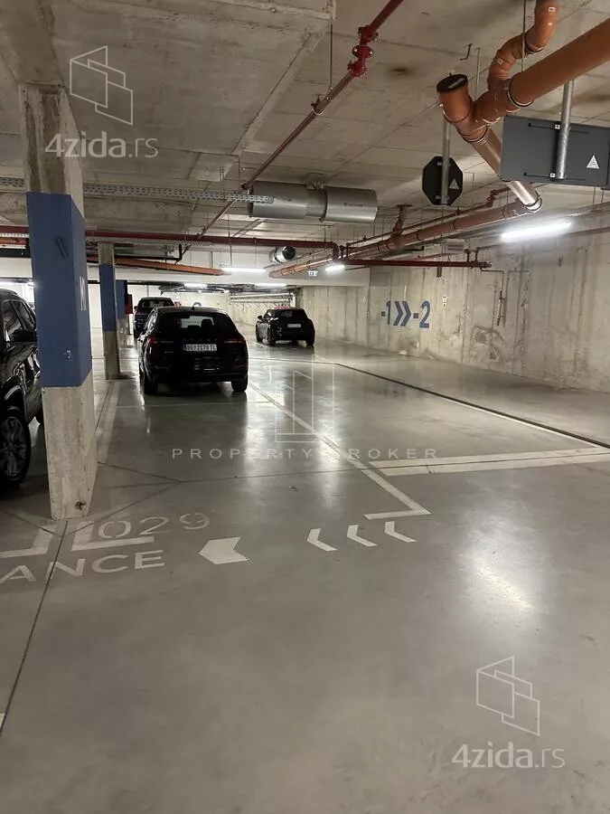 Garaža | 4zida