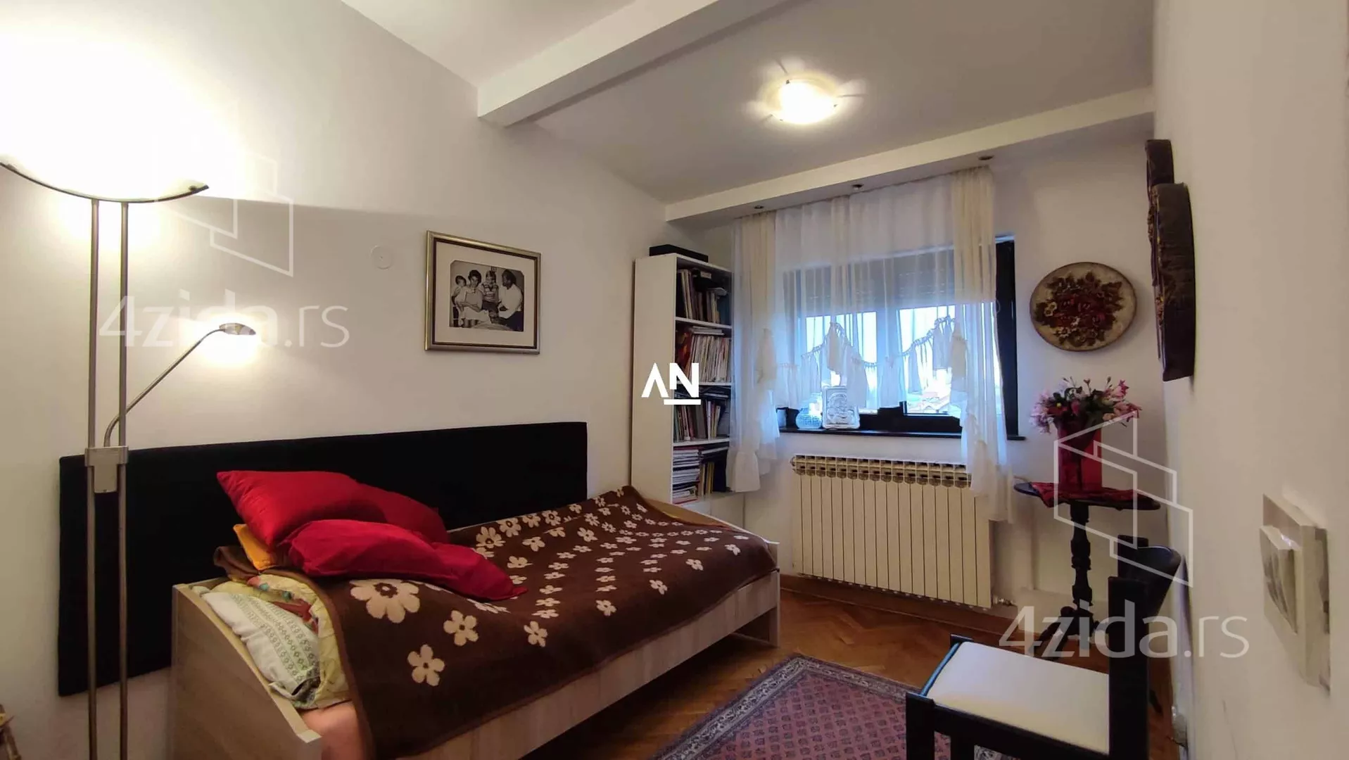 Petosoban stan | 4zida