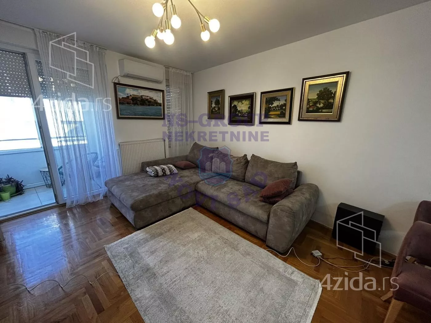 Troiposoban stan | 4zida