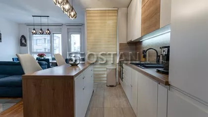 Pregrevica | 4zida.rs