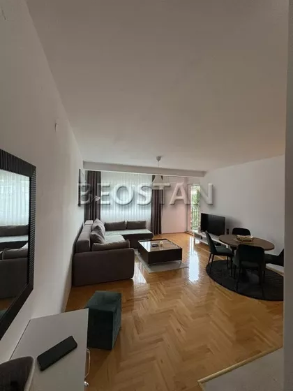 Kolonija | 4zida.rs