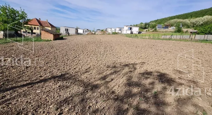 Građevinsko zemljište | 4zida