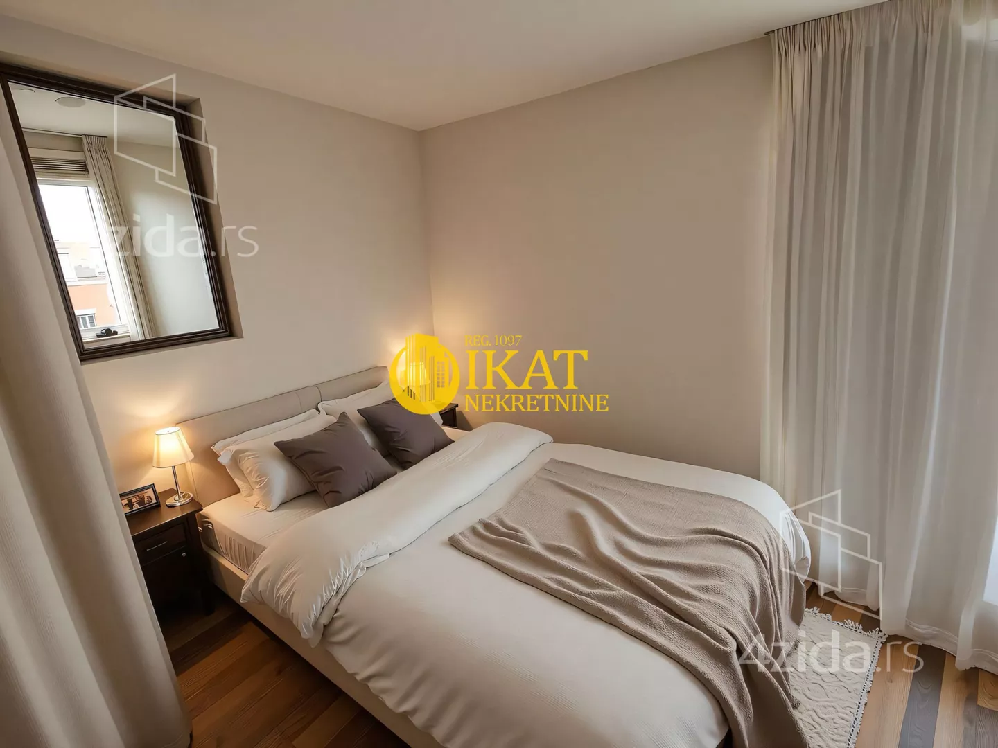 Jednoiposoban stan | 4zida