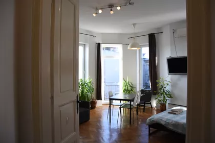 Cara Lazara 10 | 4zida.rs