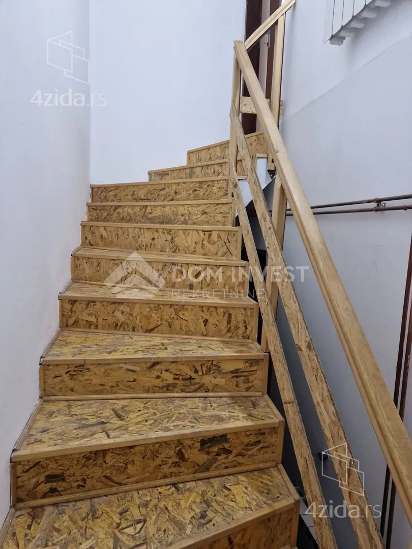 Četvoroiposoban stan | 4zida