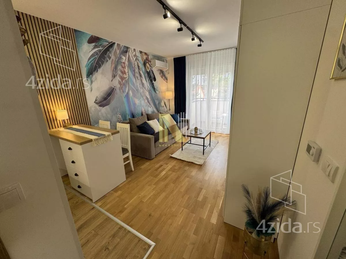 Garsonjera | 4zida