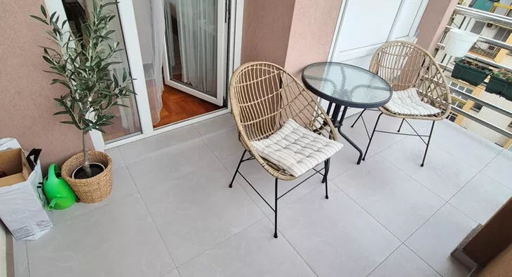 Šestosoban stan | 4zida