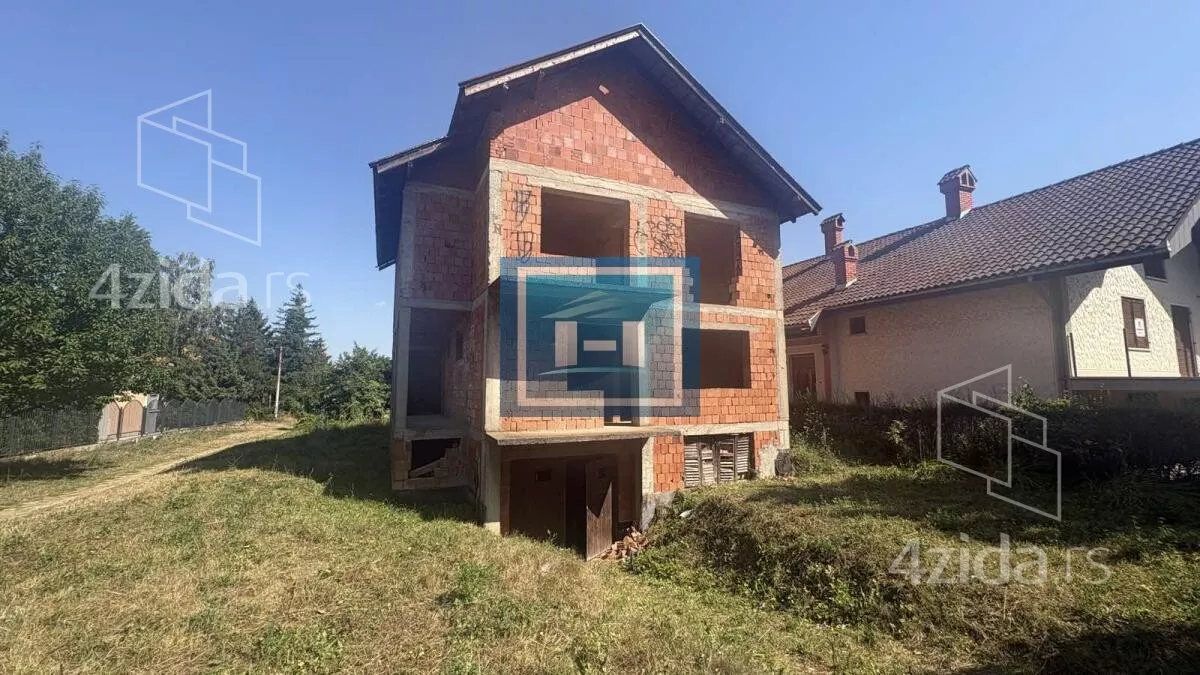 Kuća | 4zida