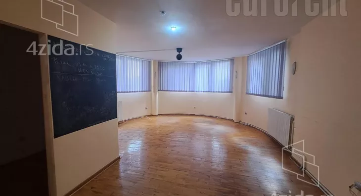 4-etažna kuća | 4zida