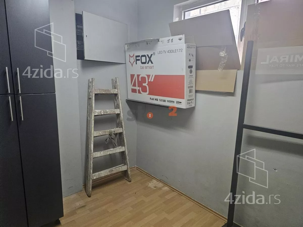 Lokal | 4zida