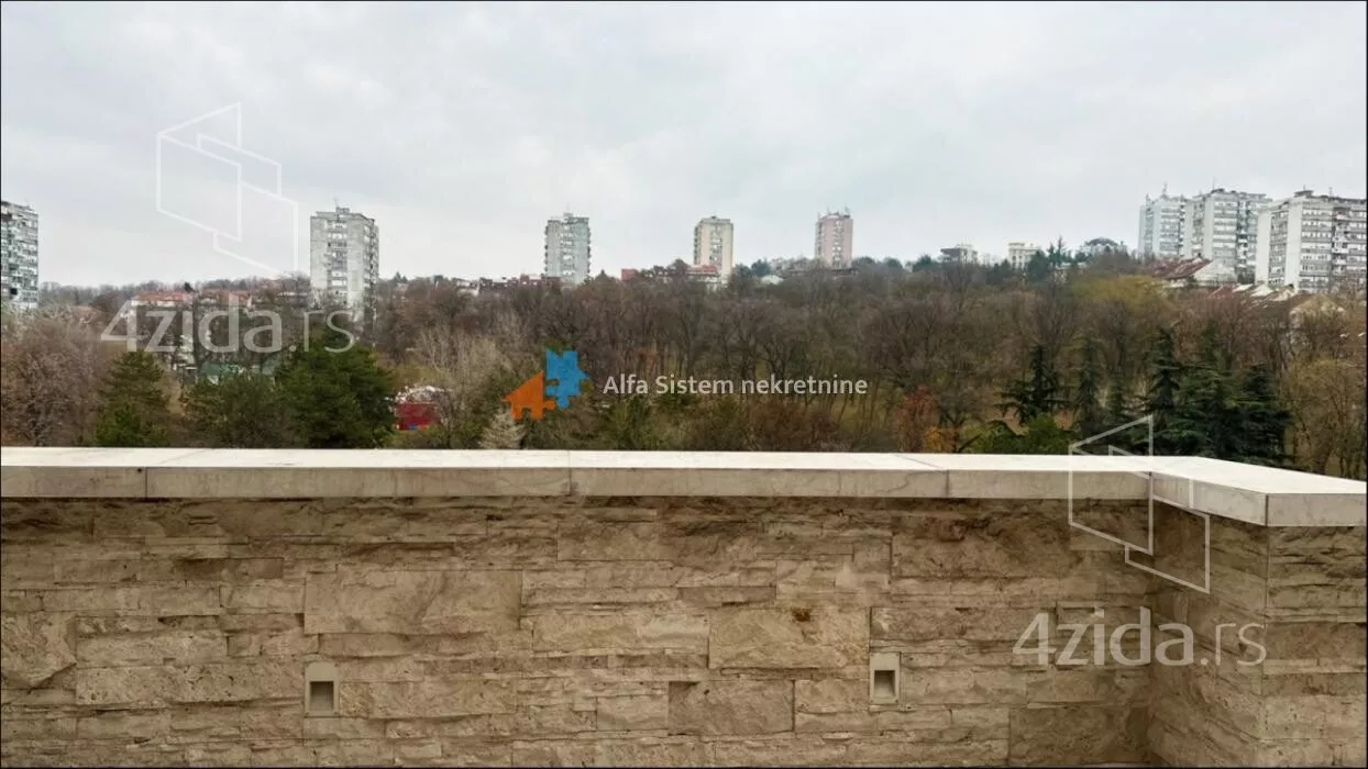 Četvoroiposoban stan | 4zida