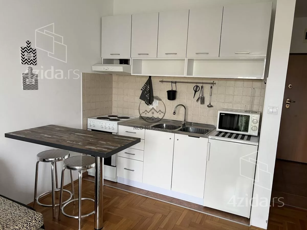 Garsonjera | 4zida