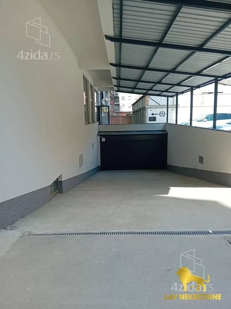 Garaža | 4zida